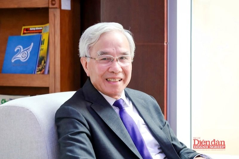 PGS TS Trần Chủng