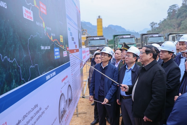 TĂNG TỐC BỨT PHÁ, QUYẾT TÂM THỰC HIỆN THẮNG LỢI NGHỊ QUYẾT ĐẠI HỘI ĐẠI BIỂU TOÀN QUỐC LẦN THỨ XIV CỦA ĐẢNG- Ảnh 4. TĂNG TỐC BỨT PHÁ, QUYẾT TÂM THỰC HIỆN THẮNG LỢI NGHỊ QUYẾT ĐẠI HỘI ĐẠI BIỂU TOÀN QUỐC LẦN THỨ XIV CỦA ĐẢNG- Ảnh 4.