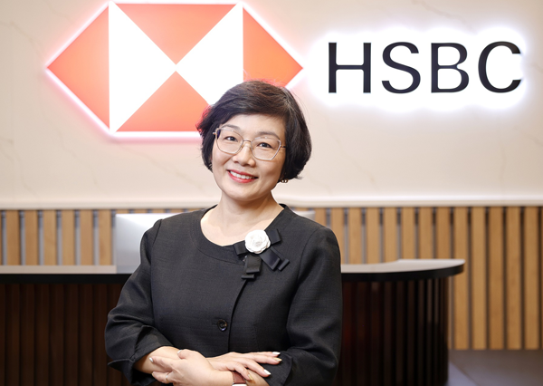 oanh-tran-hsbc-05.png