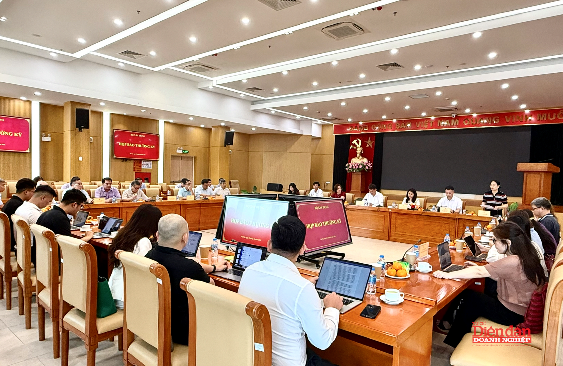 Ảnh chụp Màn hình 2026-04-09 lúc 18.23.56