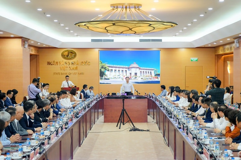 Họp Thống đốc 1