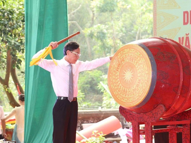 lễ hội đền bà triệu (1)