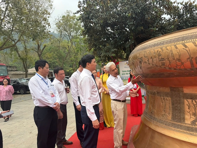 lễ hội đền bà triệu (2)