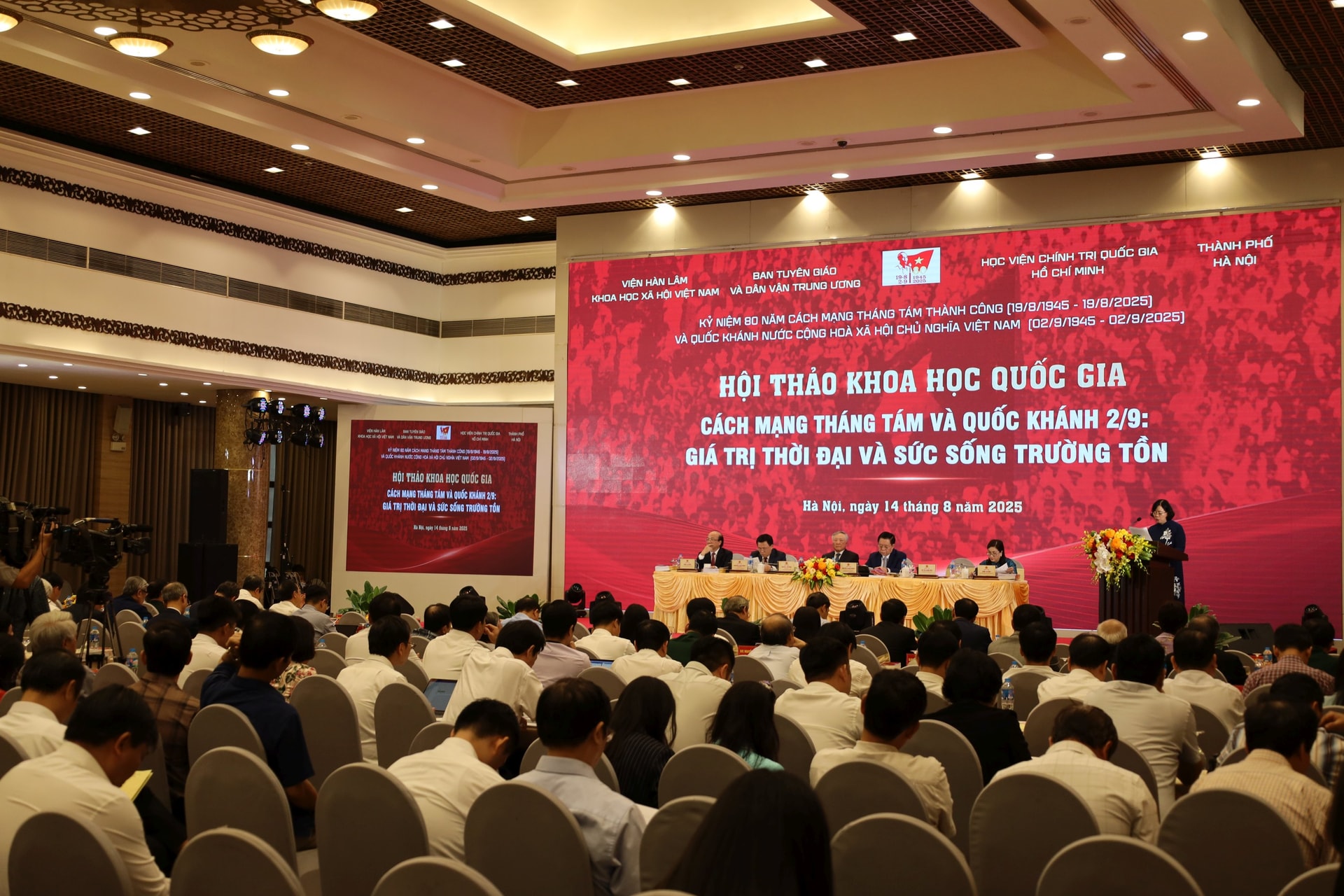 ảnh trưng bày (5)