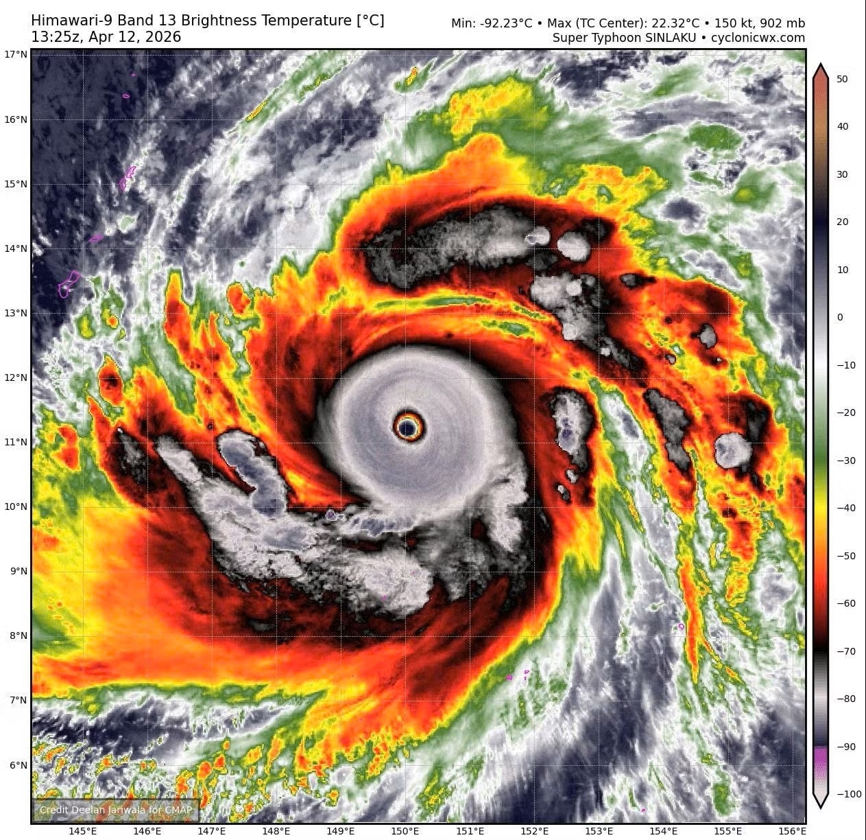 Sieu bao Sinlaku anh 1