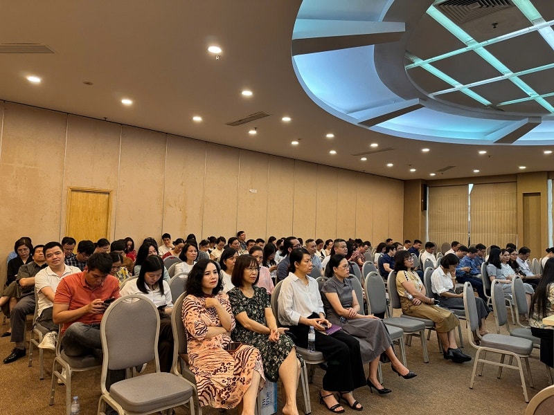 Hội nghị toàn quốc triển khai Nghị quyết Hội nghị Trung ương 2 khóa XIV tiếp sóng tại điểm cầu VCCI.