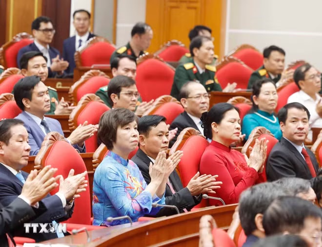 Tổng Bí thư, Chủ tịch nước Tô Lâm chủ trì Hội nghị công bố các Quyết định về công tác cán bộ- Ảnh 4.