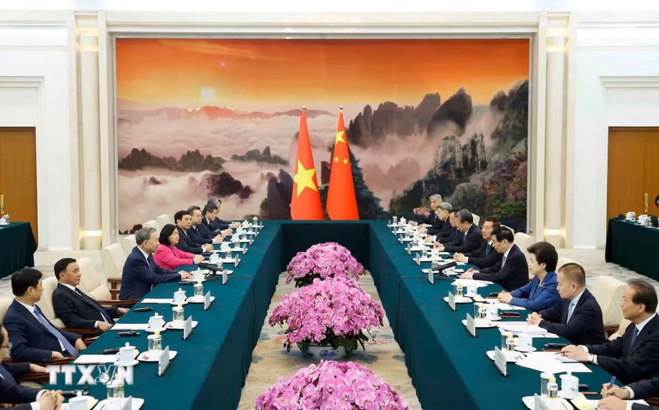 Tổng Bí thư, Chủ tịch nước Tô Lâm hội kiến Chủ tịch Chính hiệp toàn quốc Trung Quốc Vương Hộ Ninh- Ảnh 2.