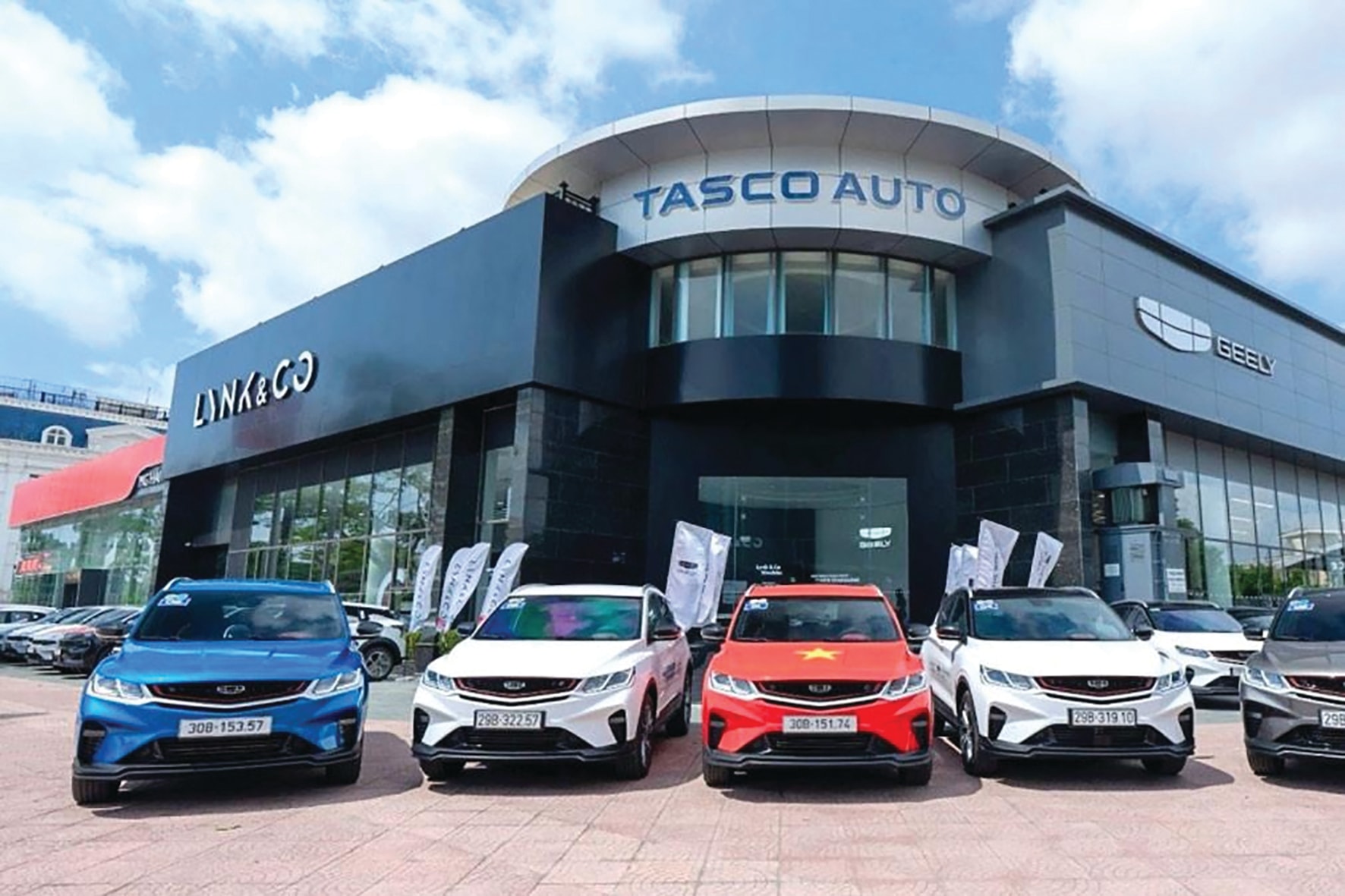 Tập trung “quyền lực” trên thị trường bán lẻ ô tô