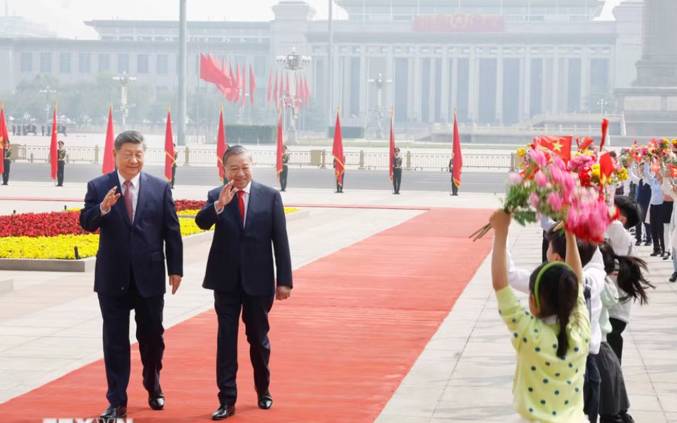 Tuyên bố chung về xây dựng Cộng đồng chia sẻ tương lai Việt Nam - Trung Quốc*