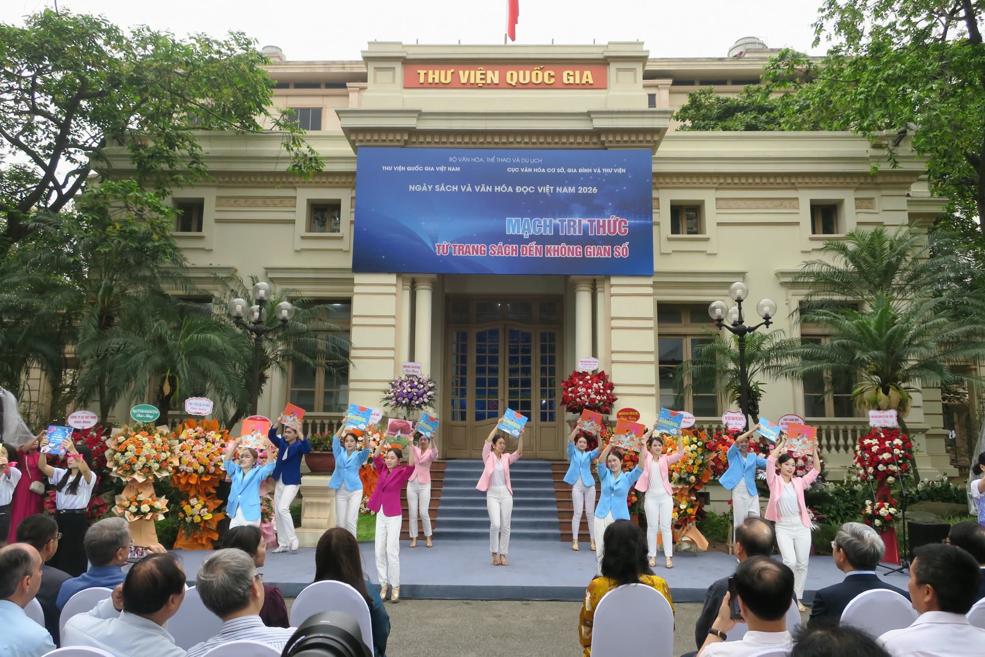 ảnh Bộ VHTTDL (2)