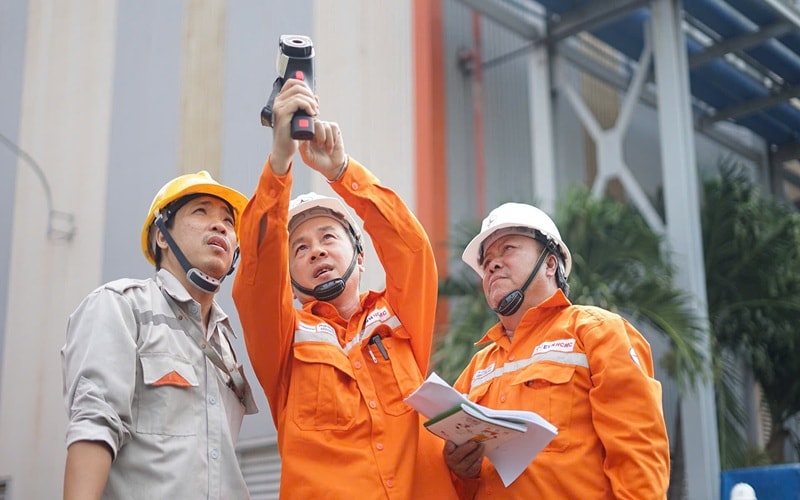 EVNHCMC đảm bảo cấp điện ổn định dịp lễ Giỗ Tổ Hùng Vương, 30-4 và 1-5