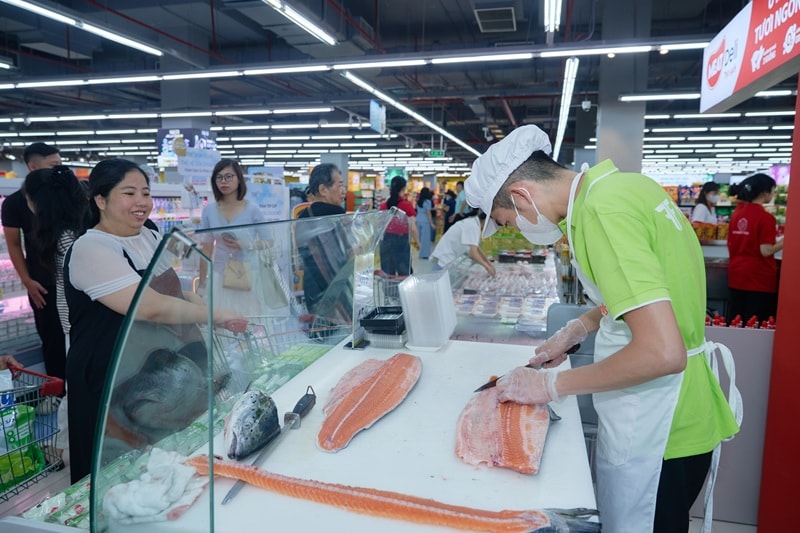 Cá hồi tươi ngon tại siêu thị WinMart