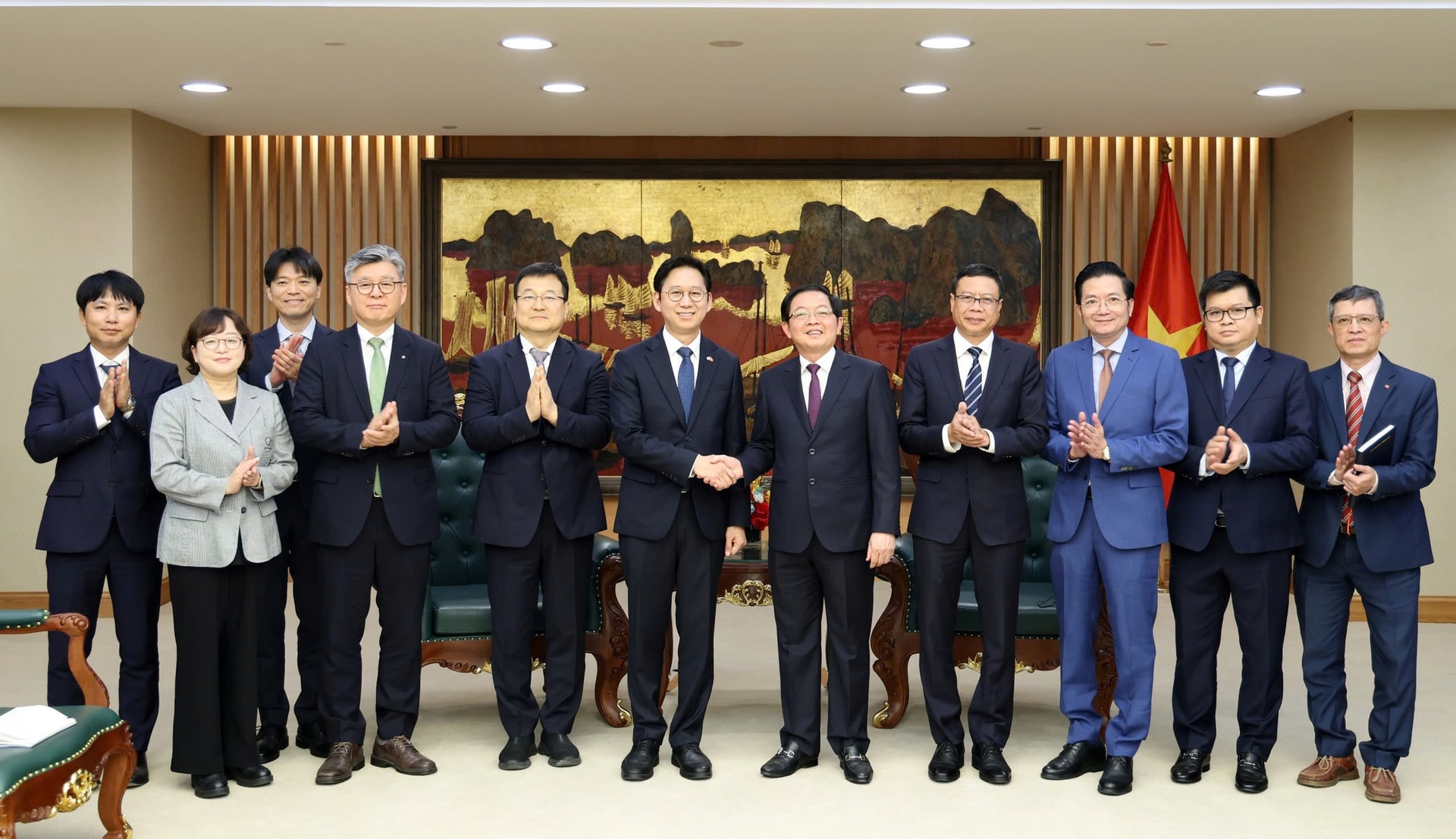 Phó Thủ tướng Hồ Quốc Dũng tiếp Phó Thủ tướng Hàn Quốc Bae Kyung Hoon- Ảnh 5.