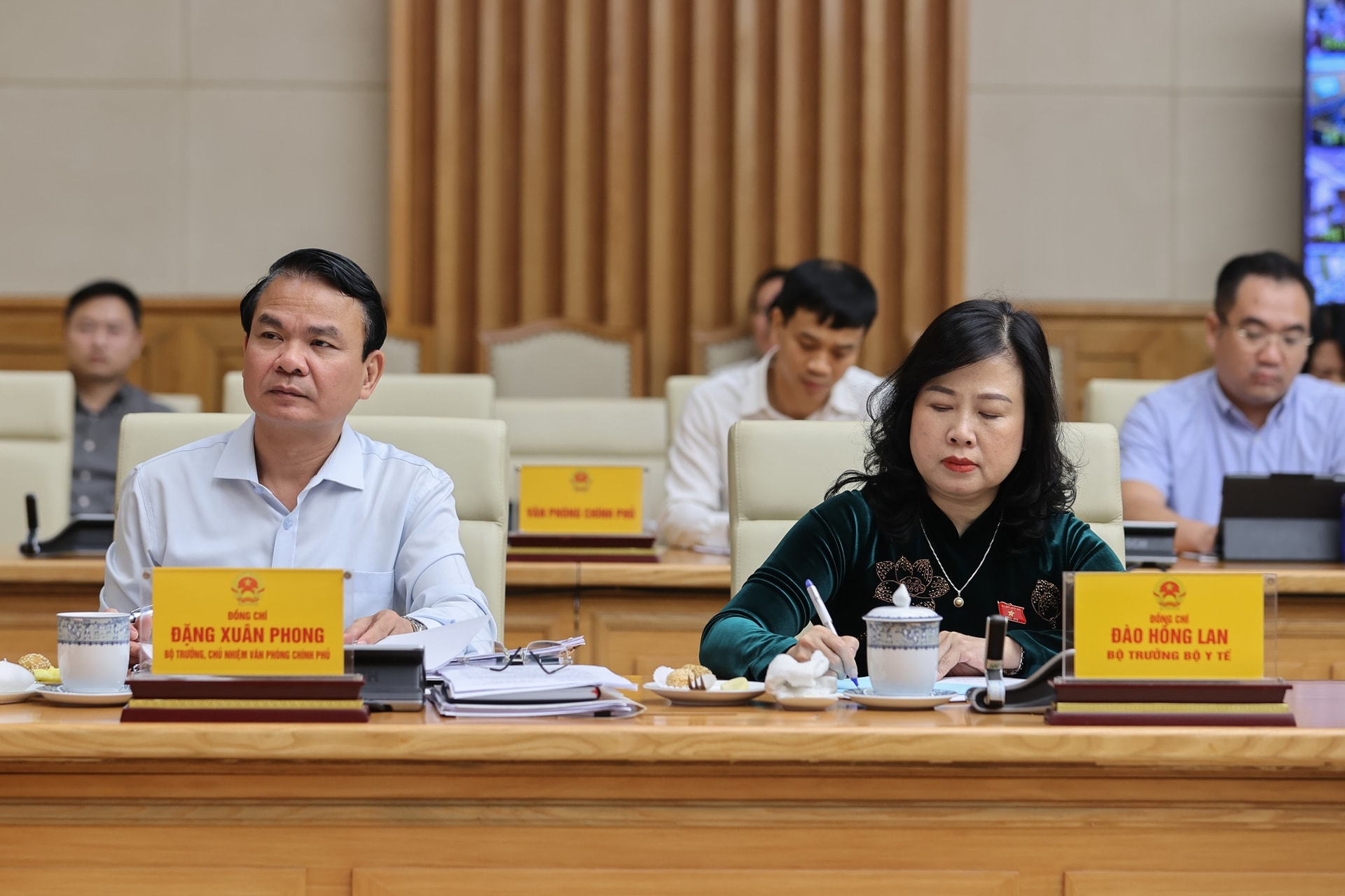 Thủ tướng: Mọi quyết định đầu tư công, phân bổ vốn phải hạch toán, đánh giá hiệu quả- Ảnh 7.