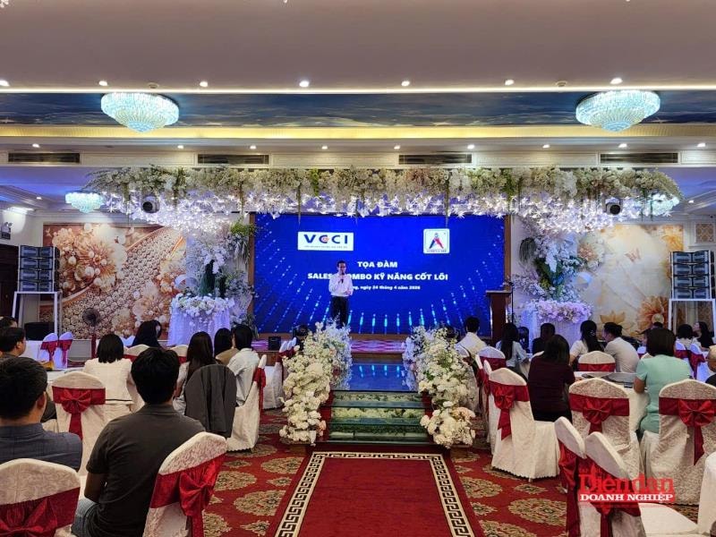 Tọa đàm “Combo kỹ năng sales cốt lõi” do VCCI Bắc bộ phối hợp với Công ty tư vấn Athena I&E tổ chức.