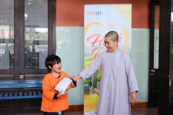 Nụ cười hạnh phúc của bé Gia Ngọc