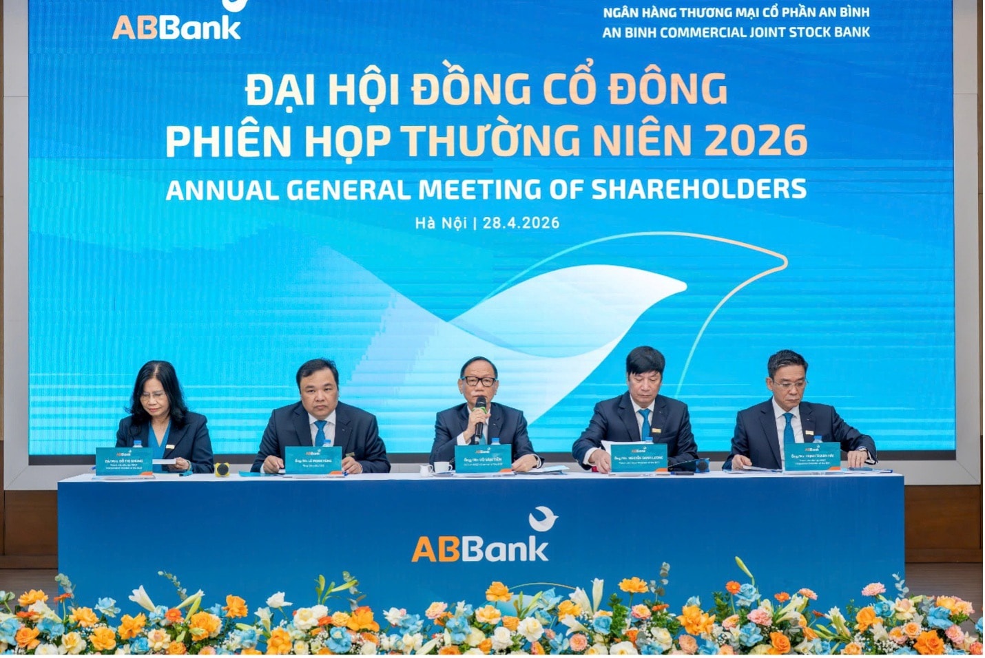 ĐHĐCĐ ABBank 2026: Mục tiêu lợi nhuận 4.500 tỷ đồng, tăng vốn lên hơn 20.000 tỷ, lộ trình niêm yết HOSE từ quý 4/2026