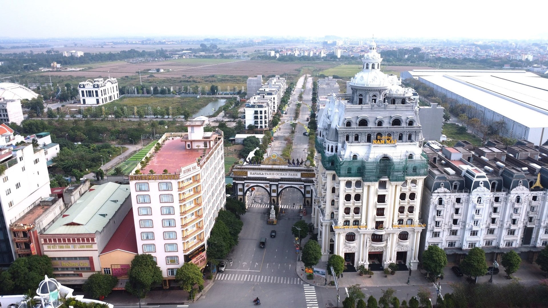 tap-doan-hanaka-khong-tu-giac-thao-do-cong-trinh.jpg