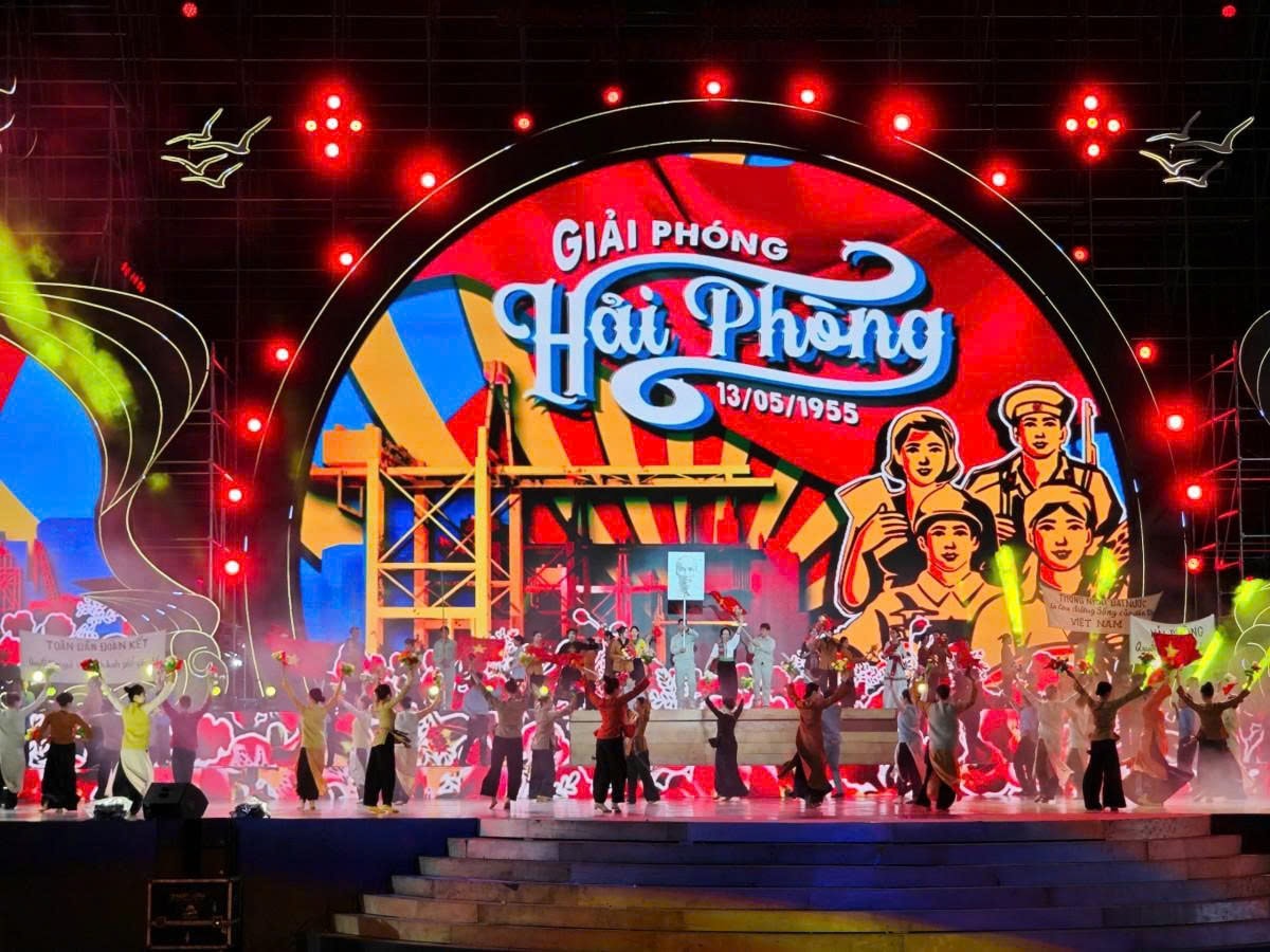 le-hoi-hoa-phuong-do.jpg