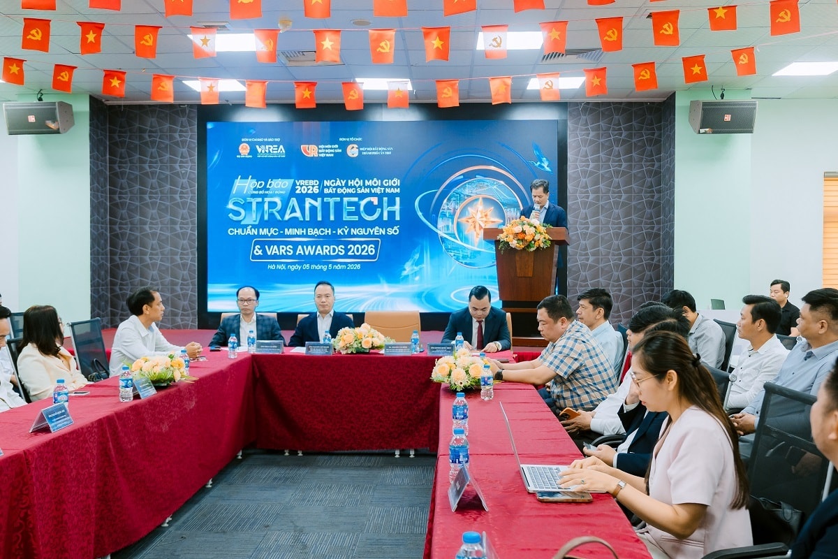 var1777966011_3072.jpg