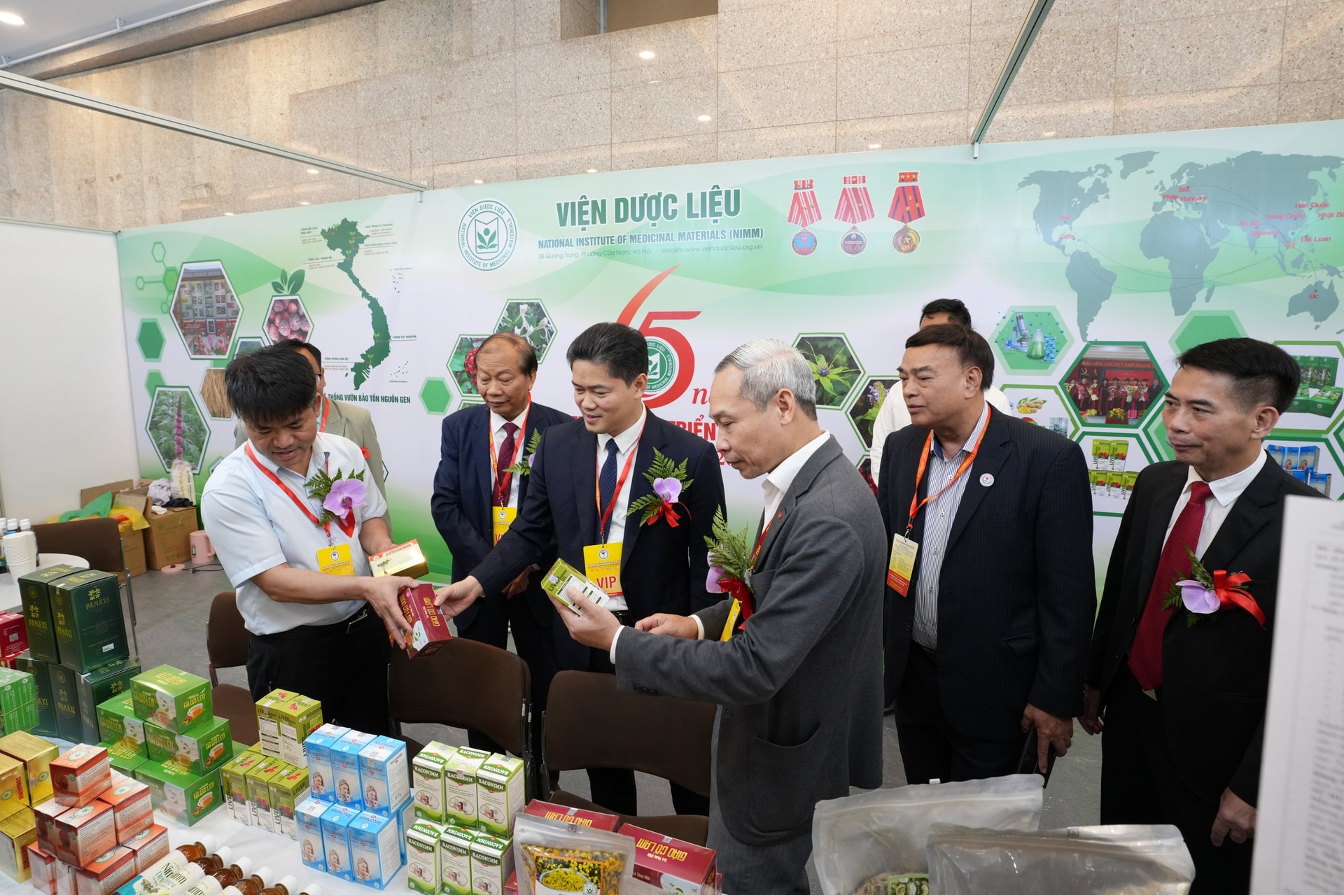 ảnh khai mạc (2)