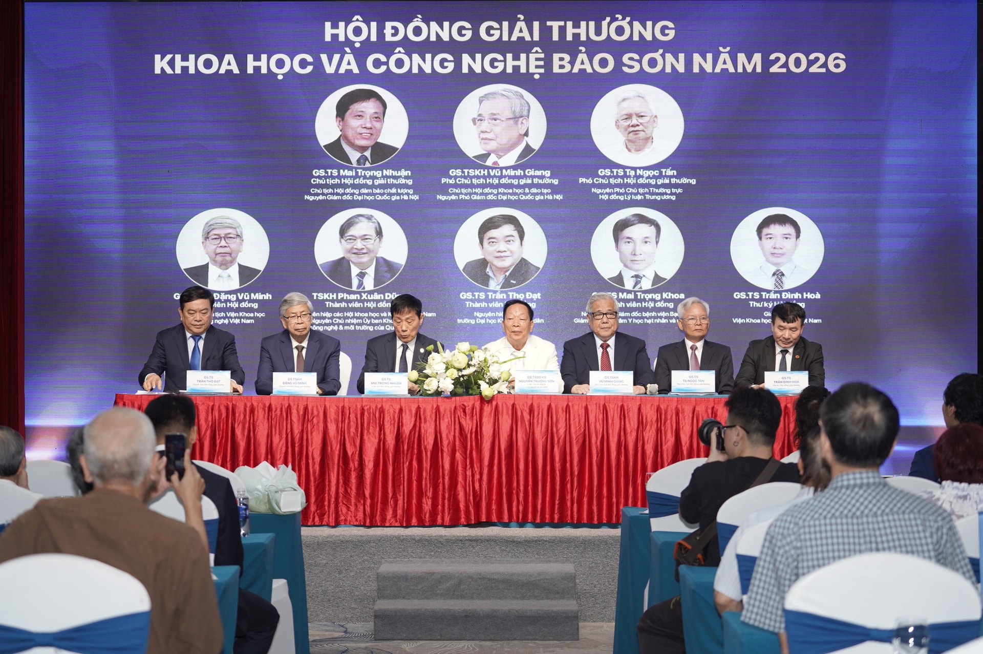 Hop bao Hoi dong Giai thuong KHCN Bao Son 2026