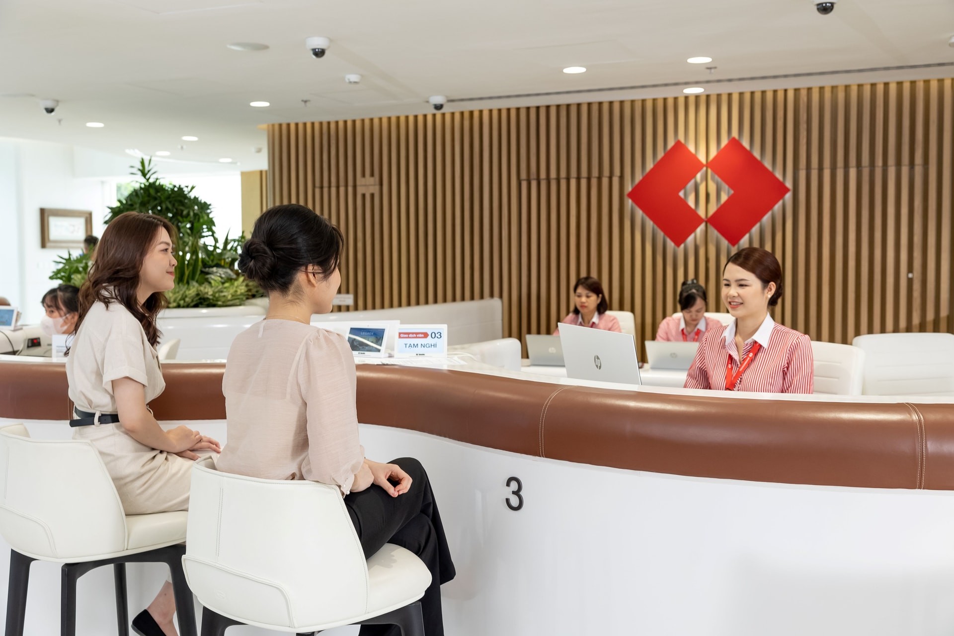 Techcombank 01 (2)
