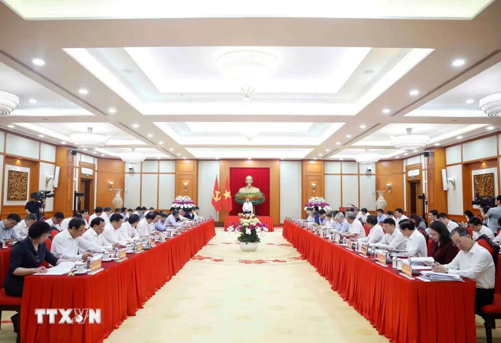 Tổng kết 100 năm Đảng lãnh đạo cách mạng Việt Nam: Phải trả lời được những câu hỏi lớn- Ảnh 3.