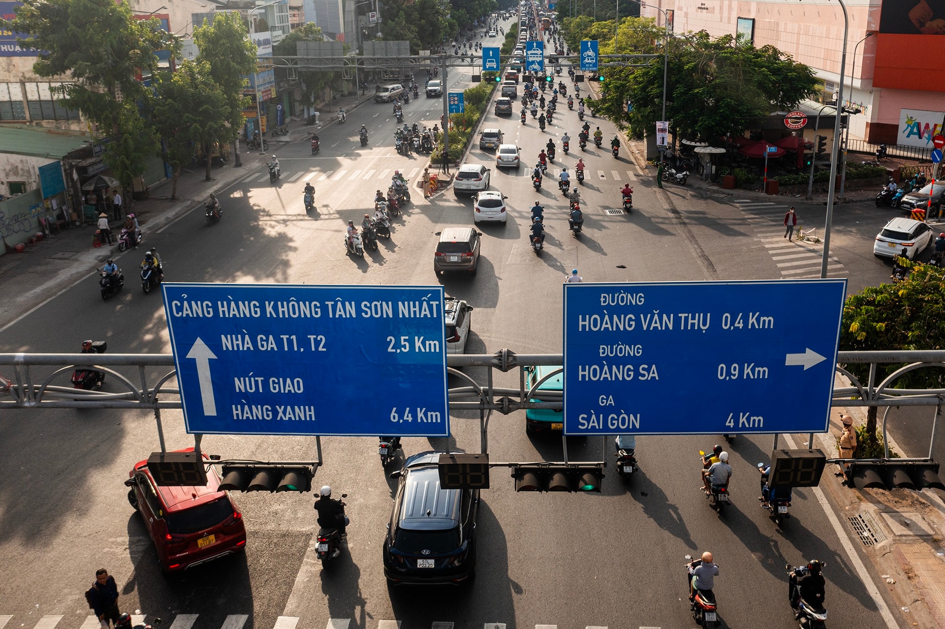 Cong Hoa anh 4