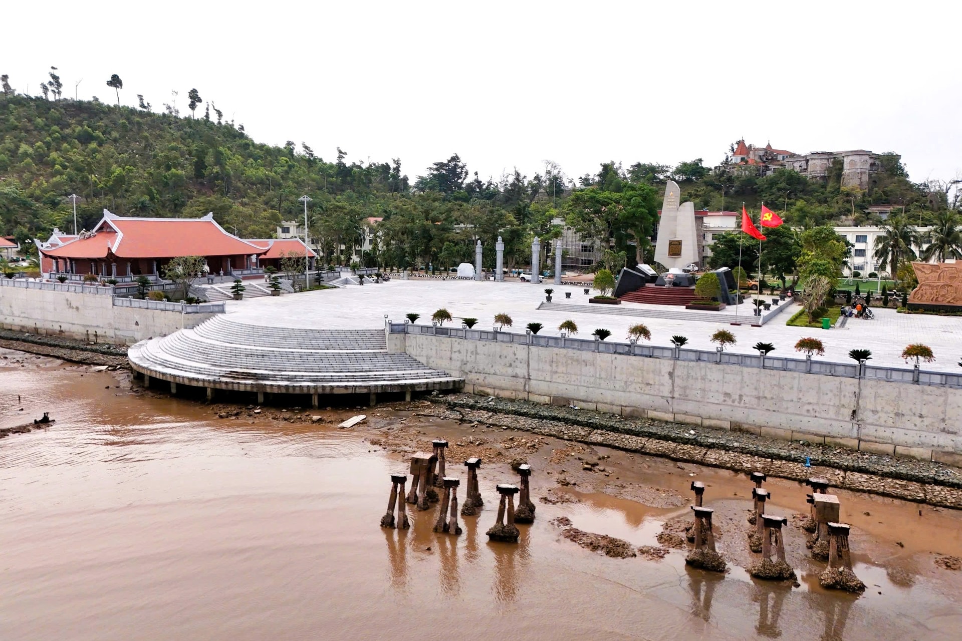 1 Quần thể di tích Bến K15