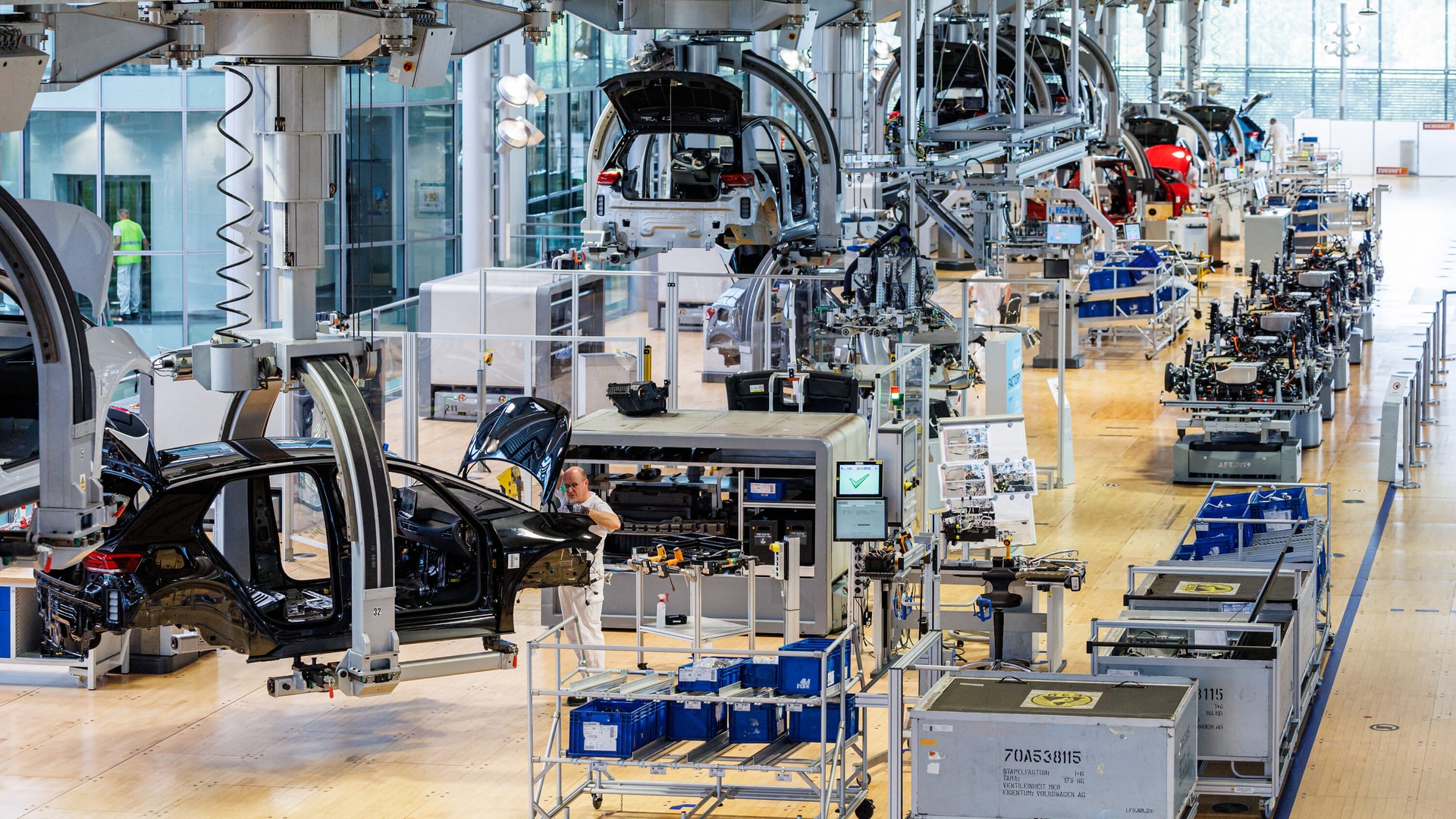 15biz-vw-factory-jvbp-videosixteenbynine3000.jpg