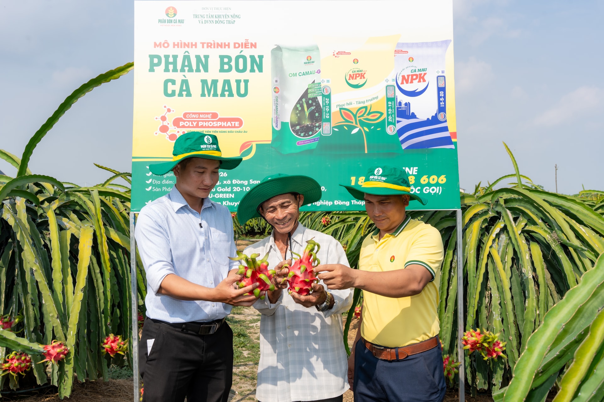 Đồng hành nông dân