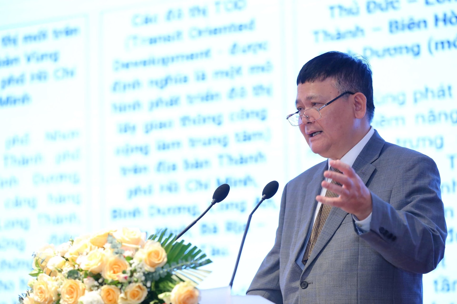 Mr Chung
