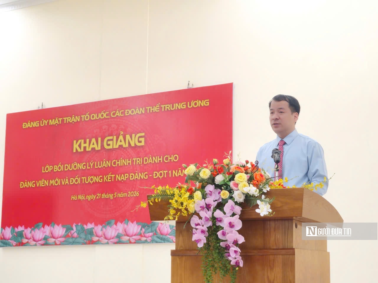 Trang bị nền tảng lý luận chính trị cho đảng viên mới và đối tượng kết nạp Đảng- Ảnh 2.