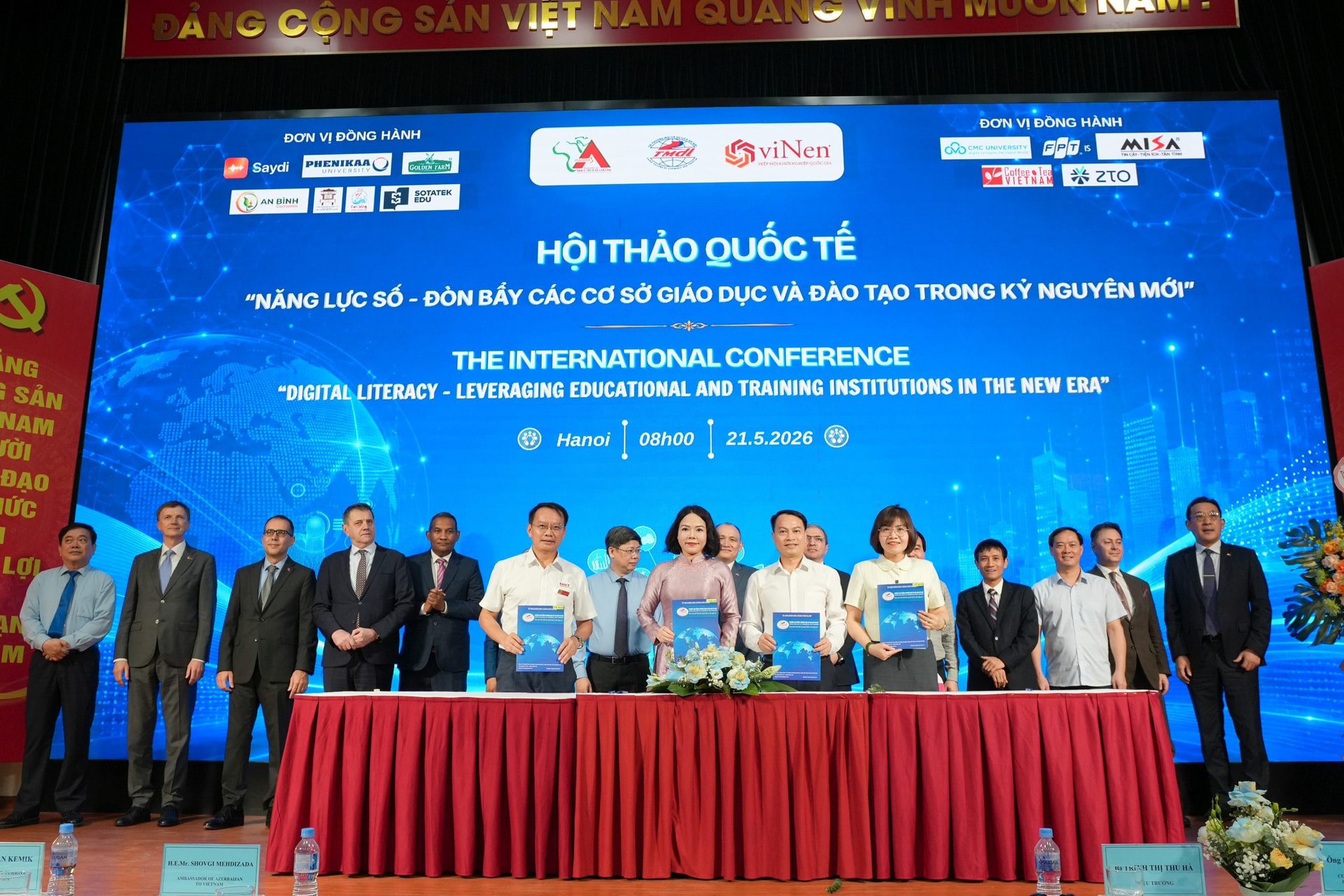 ảnh hội thảo năng lực số Ký kết2
