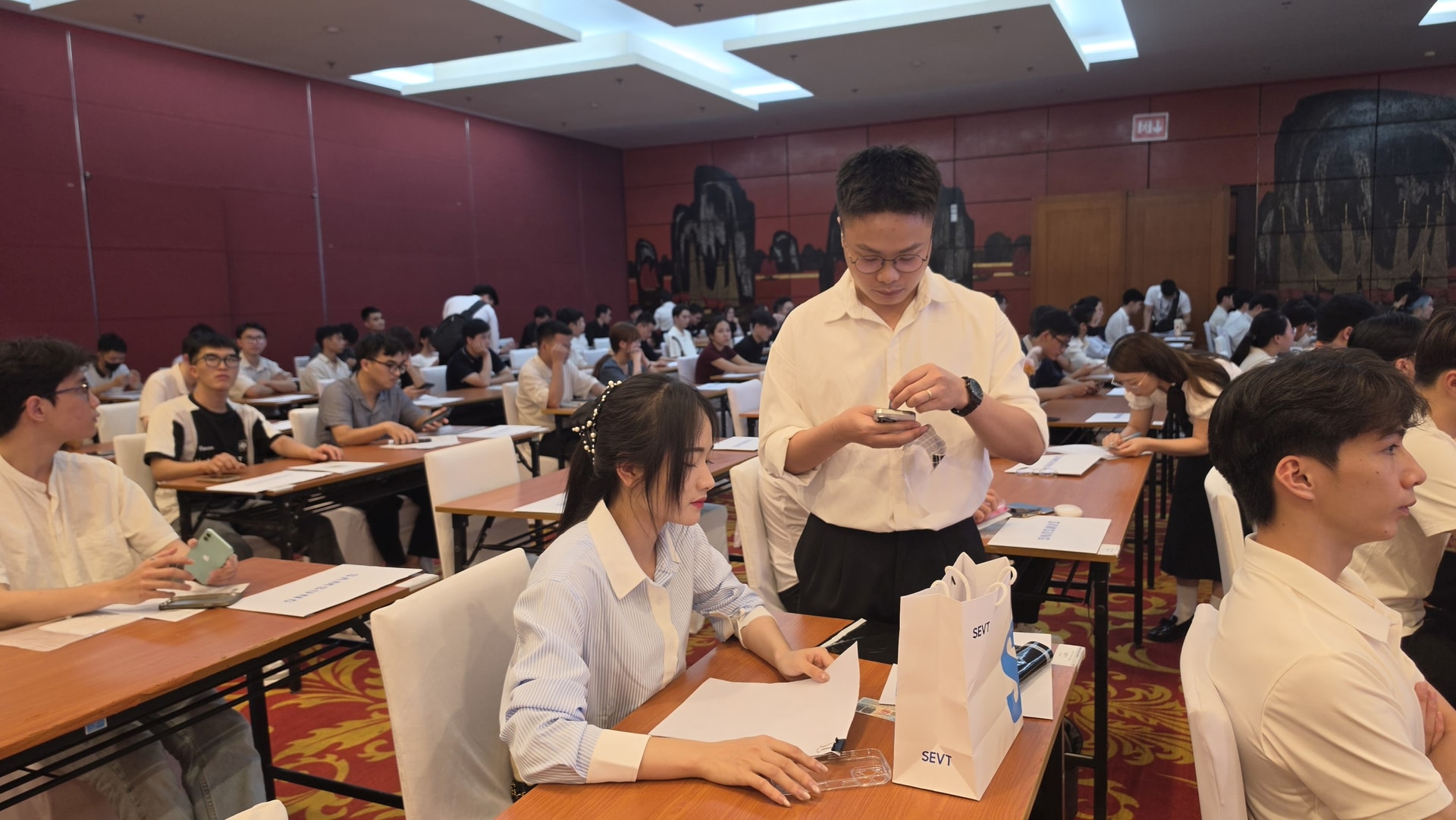 ảnh kỳ thi GSAT (2)