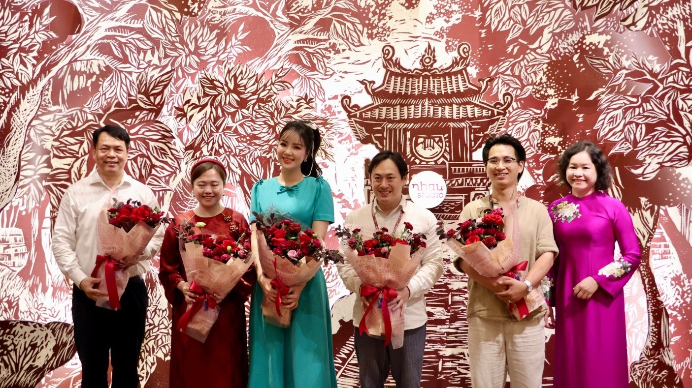 ảnh khai mạc (2)