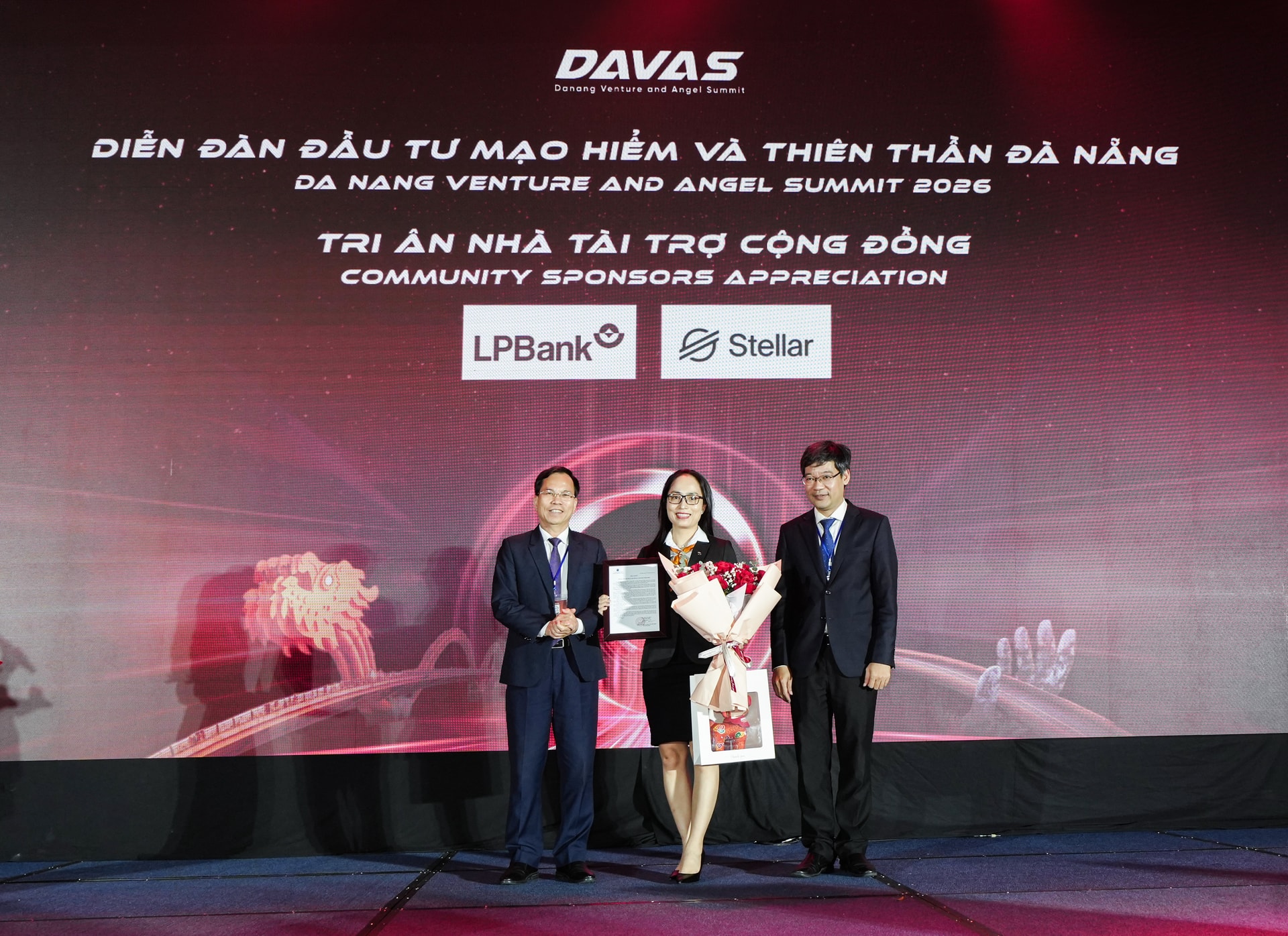 Anh 1_LPBank x DAVAS
