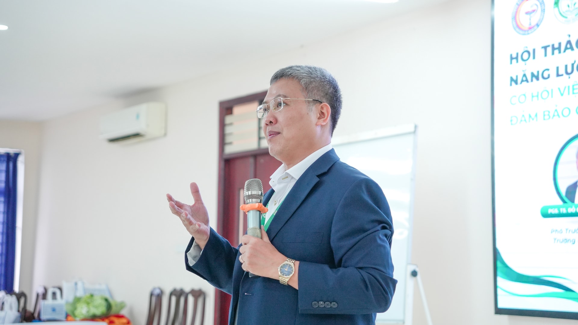PGS.TS. Đỗ Châu Minh Vinh Thọ - Phó Trưởng Khoa Dược trường Đại học Y Dược Cần Thơ chia sẻ đầy tâm huyết về năng lực nghề nghiệp và xu hướng việc làm trong thời đa