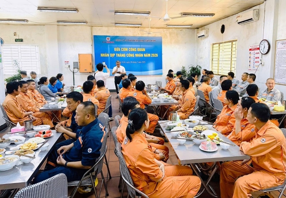 Đông đảo CBCNV Công ty tham gia chương trình Bữa cơm Công đoàn năm 2026