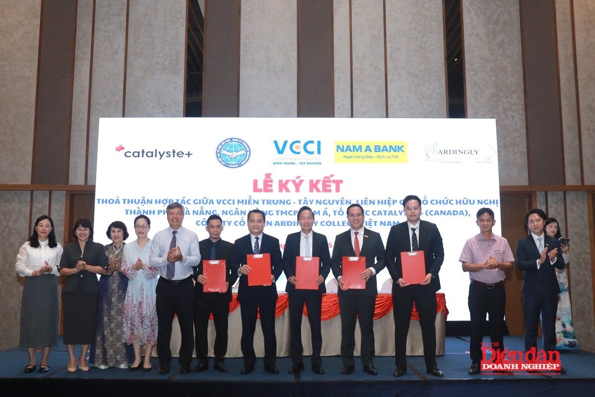 Catalyste+ đã cùng với VCCI Miền Trung – Tây Nguyên và Liên hiệp các Tổ chức Hữu nghị thành phố Đà Nẵng (DAFO) ký kết Biên bản ghi nhớ hợp tác thúc đẩy Thực hành Kinh doanh có Trách nhiệm tại Đà Nẵng giai đoạn 2026–2027.