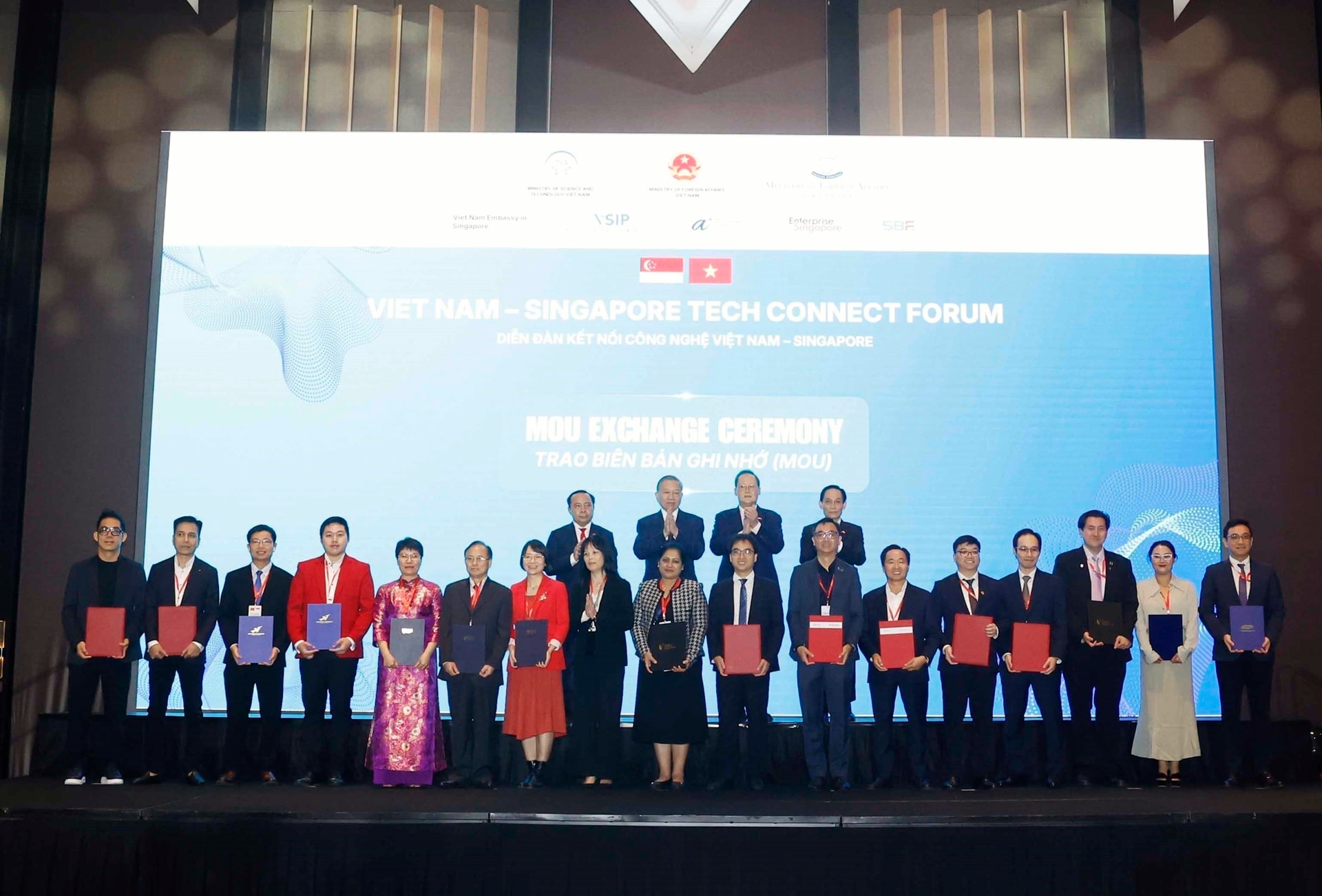 GEN Singapore và Đại học Lạc Hồng chung tay kết nối phát triển hệ sinh thái khởi nghiệp sáng tạo