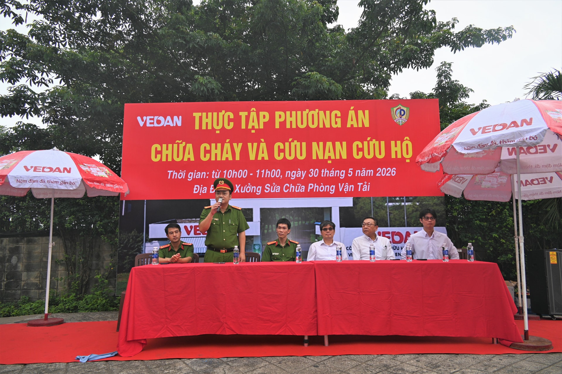 Nguyễn Thế Hùng - Đội trưởng đội CC&CNCH khu vực 4, phòng cảnh sát PCCC&CNCH Thành phố Đồng Nai nhận xét đánh giá buổi thực tập