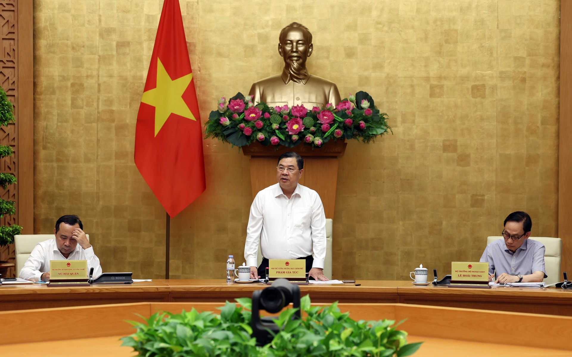 Phó Thủ tướng Thường trực Phạm Gia Túc: Mục tiêu cao nhất là tổ chức thành công một năm APEC mang đậm dấu ấn Việt Nam- Ảnh 2.