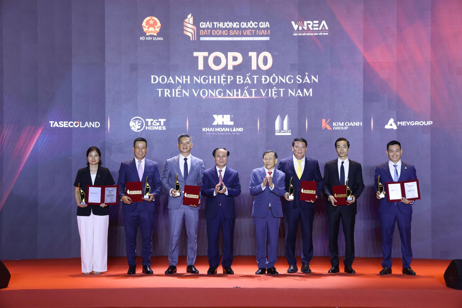 Top 10 doanh nghiệp bất động sản triển vọng nhất Việt Nam