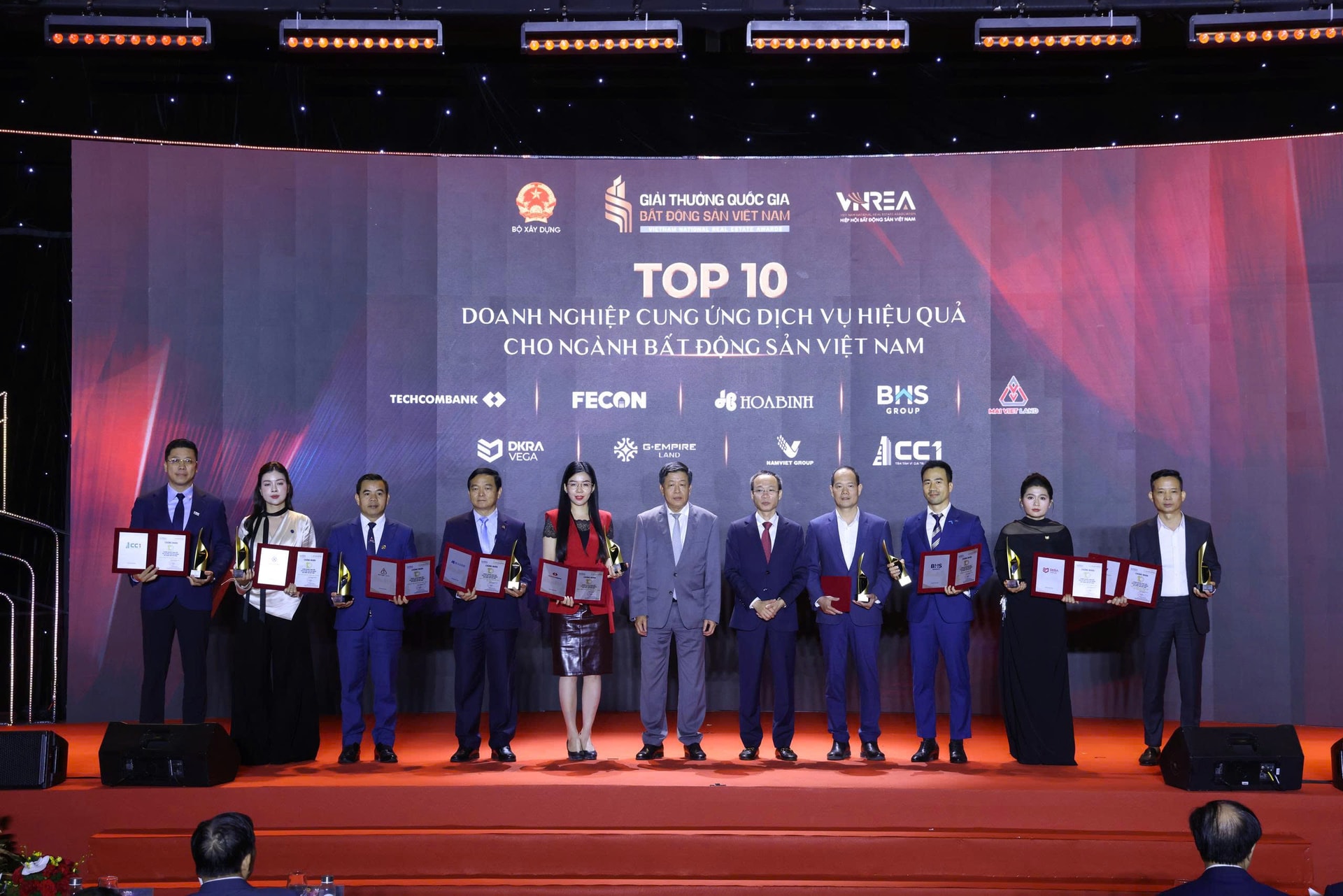 Top 10 doanh nghiệp cung ứng dịch vụ hiệu quả cho ngành bất động sản Việt Nam