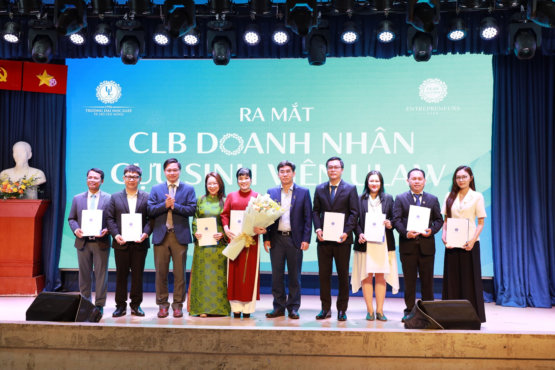 Trường Đại học Luật ra mắt CLB Doanh nhân cựu sinh viên.
