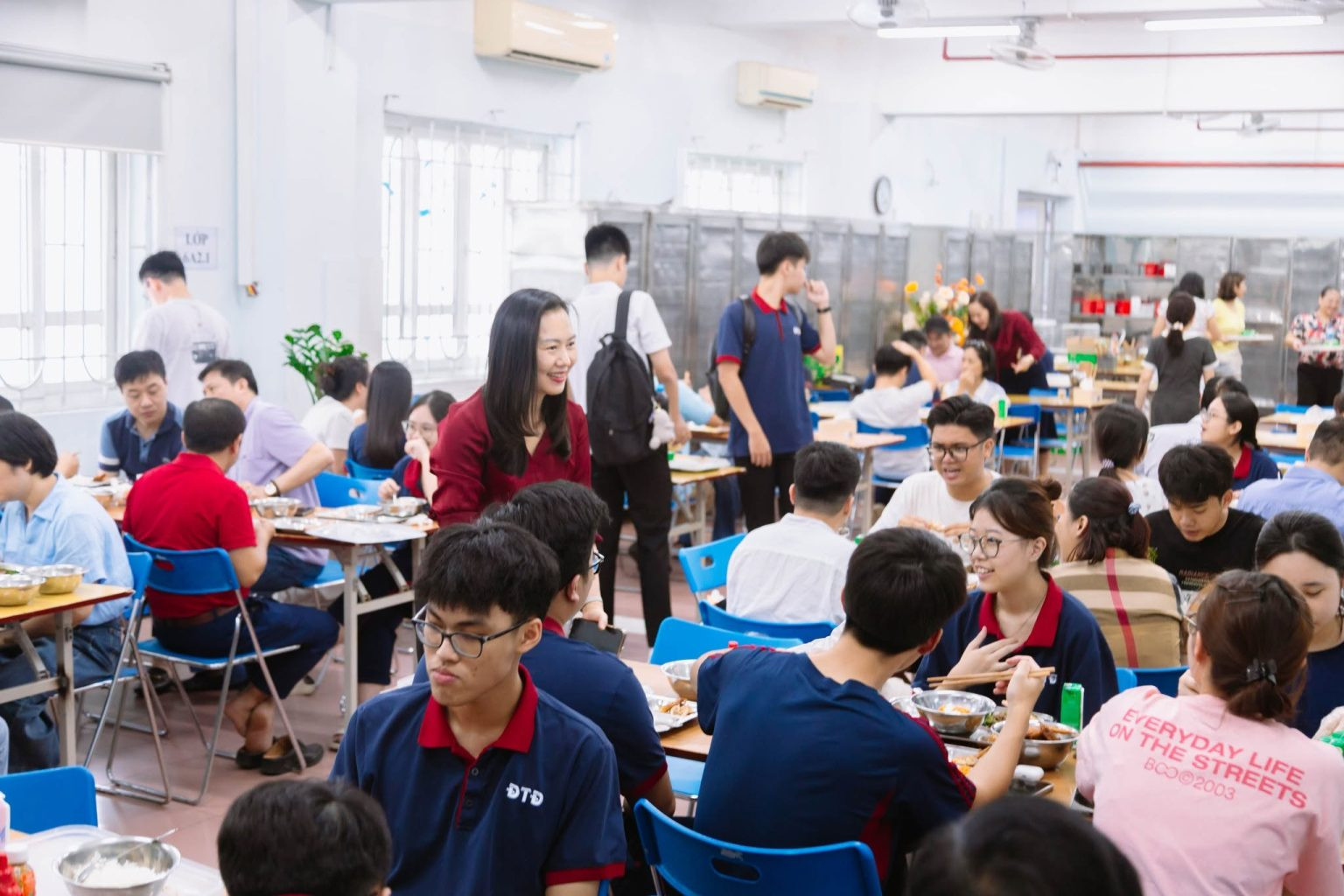 ảnh trường đoàn thị điểm (2)