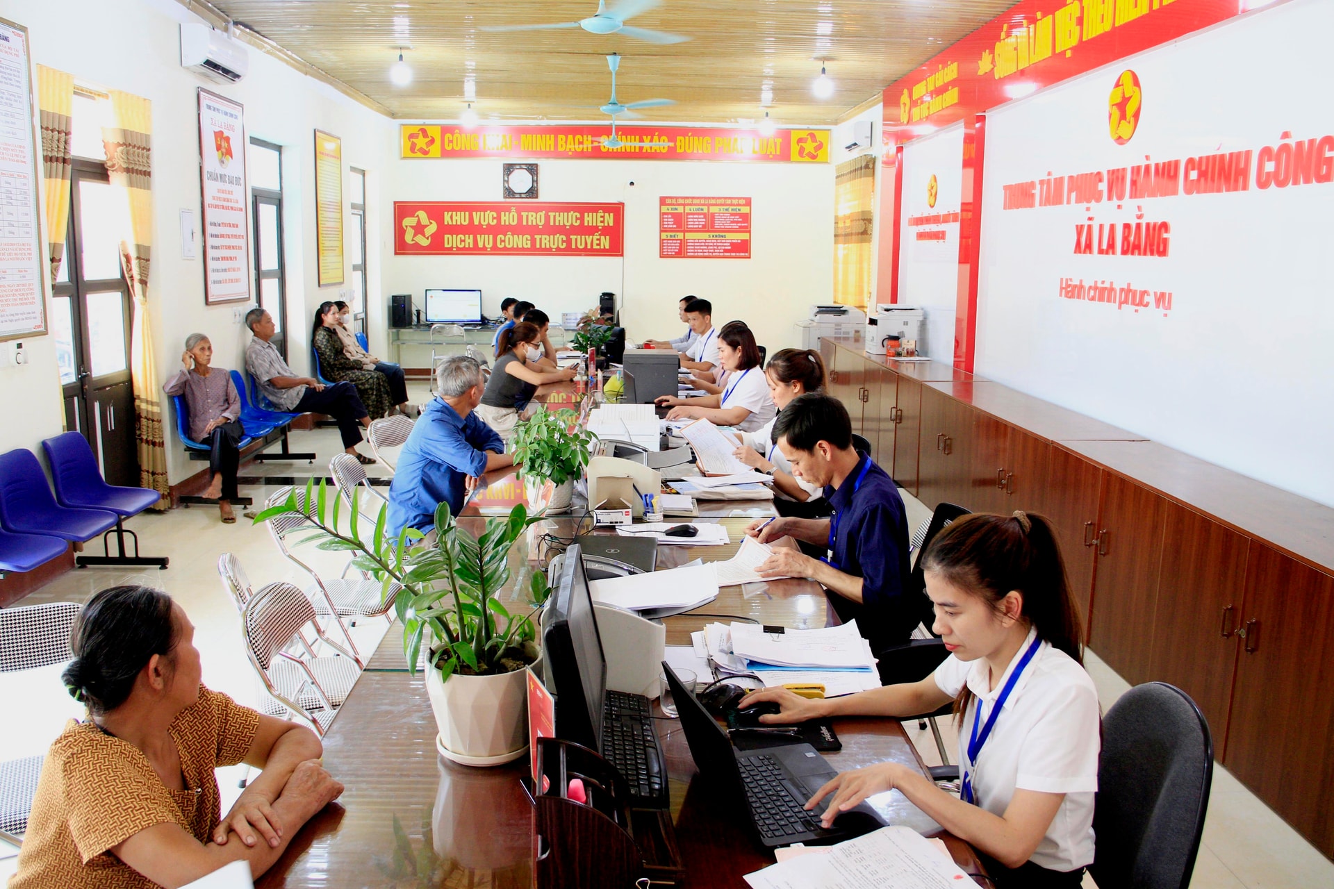 la bằng